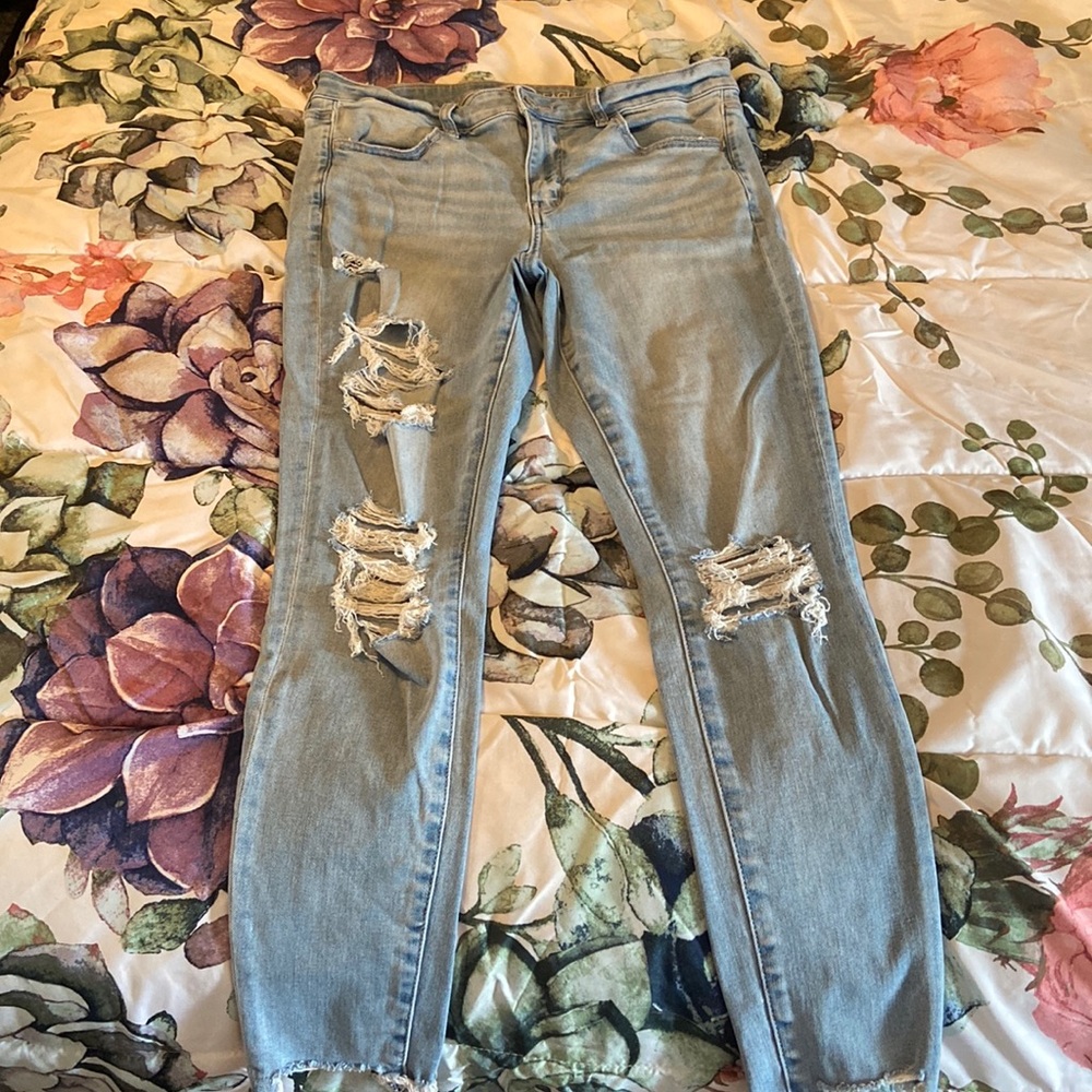 American eagle destroyed jeggings
